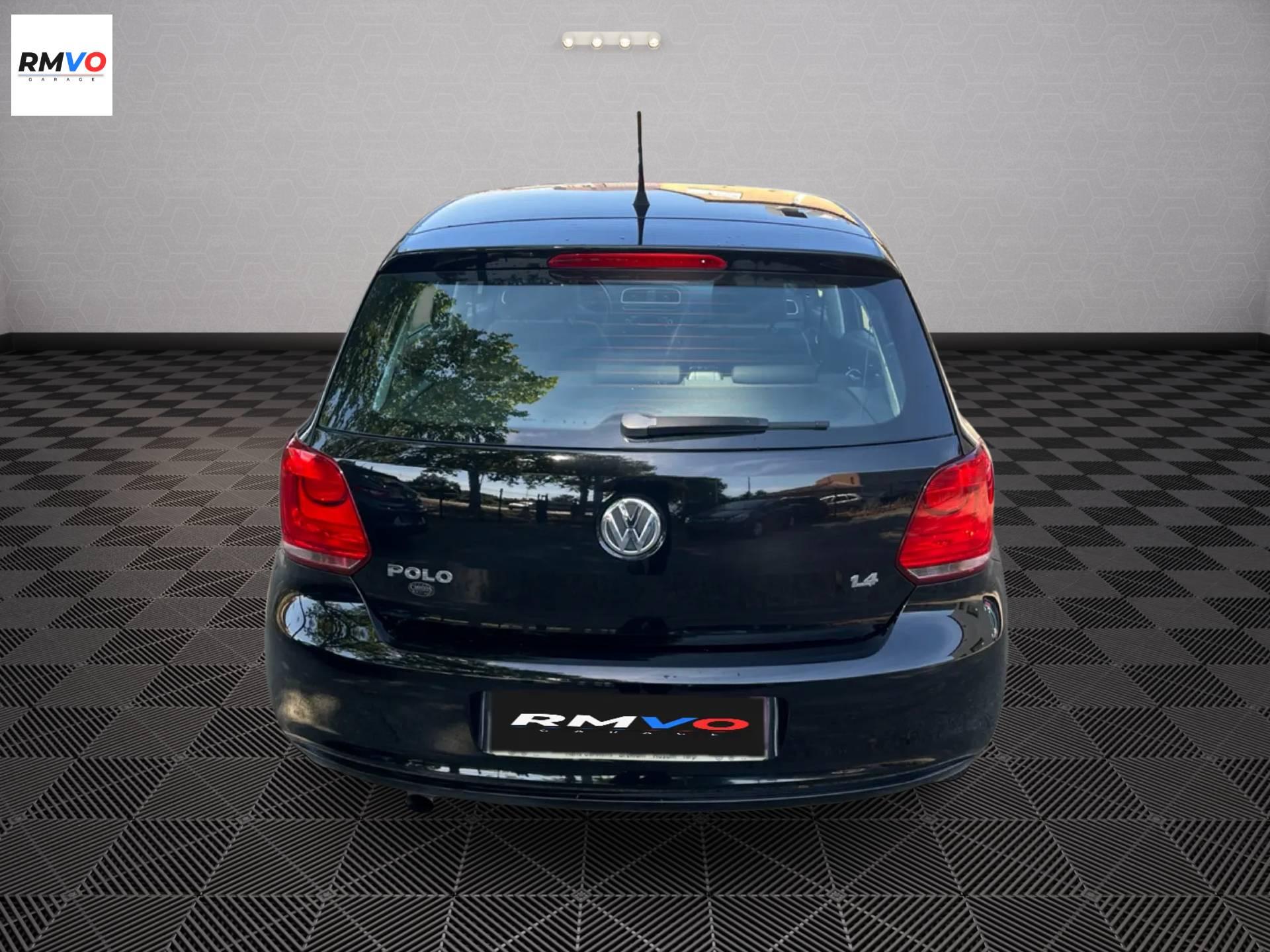 VOLKSWAGEN POLO 