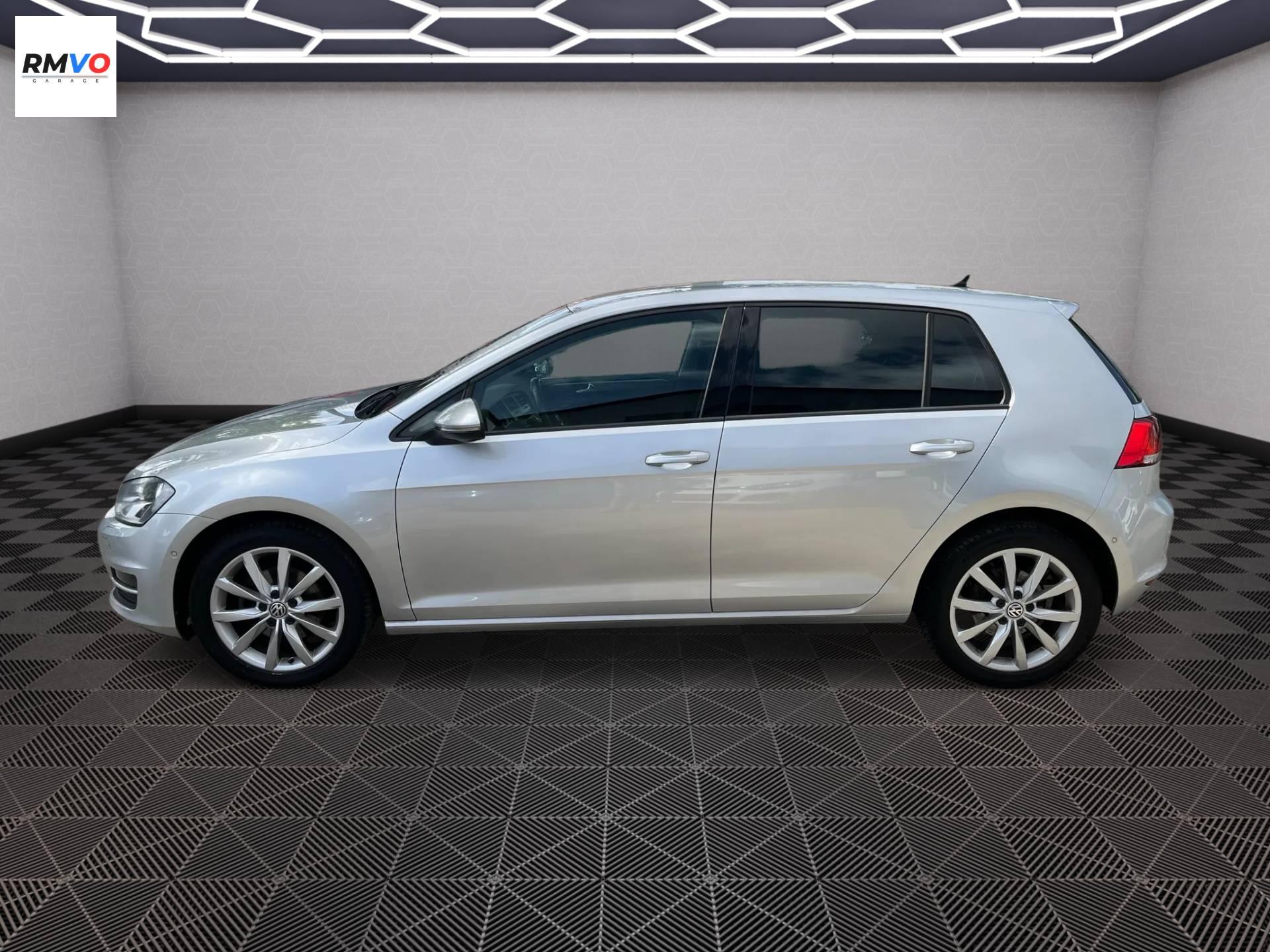 VOLKSWAGEN GOLF VII BERLINE